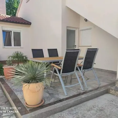Zelic Apartment