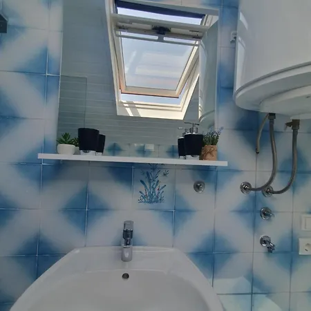 Zelic Apartment *